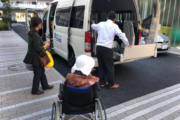 2018/10/30　本日はご家族様と一緒に高崎市の老人ホームへのご入居の同行に行って参りました！ イメージ