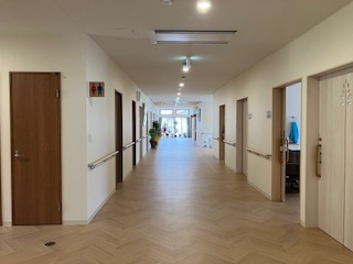 広い廊下